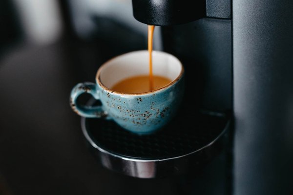 Comment bien choisir une machine à café de l'entreprise?